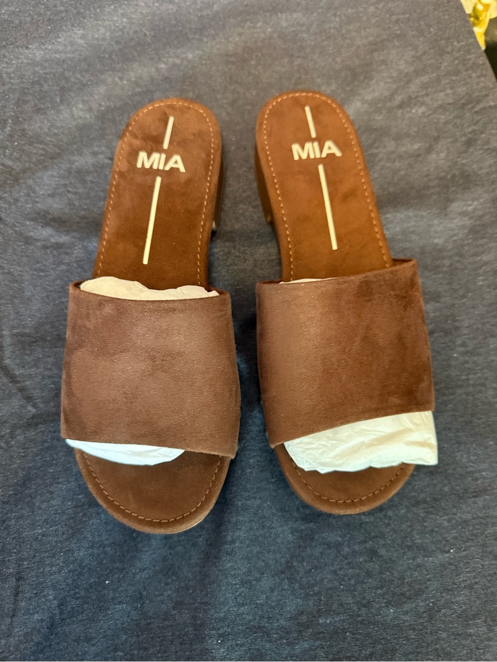 MIA Faux Suede Slide Sandals | Size 8 | NWOT | Brown Block Heel Mules